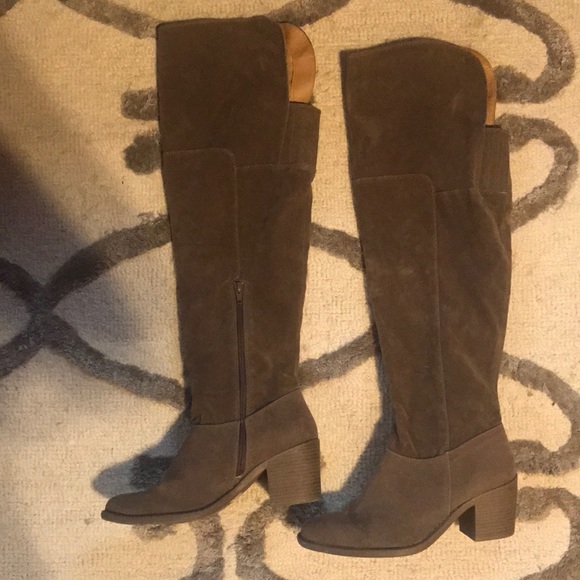 Quips knee high shoes - Picture 1 of 2